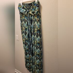 NWOT!  GREEN AND BLUE TUBE A-LINE MIDI DRESS W/RIBBON TIE